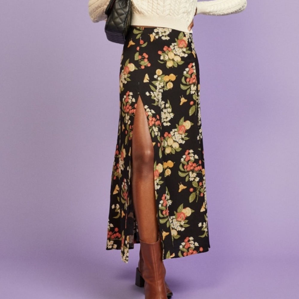 Reformation Zoe summer soiree floral fruit slit skirt